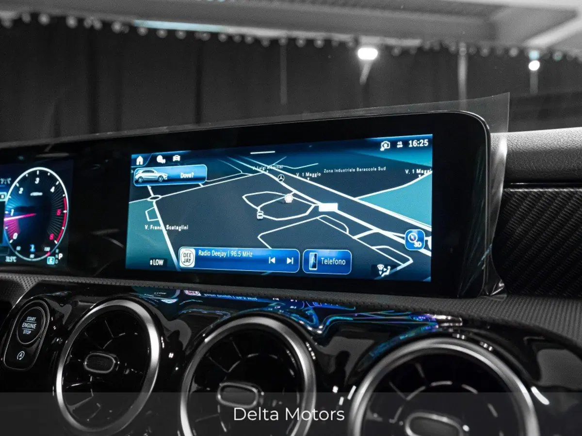 Mercedes-Benz Classe A nuova a Ancona (18)