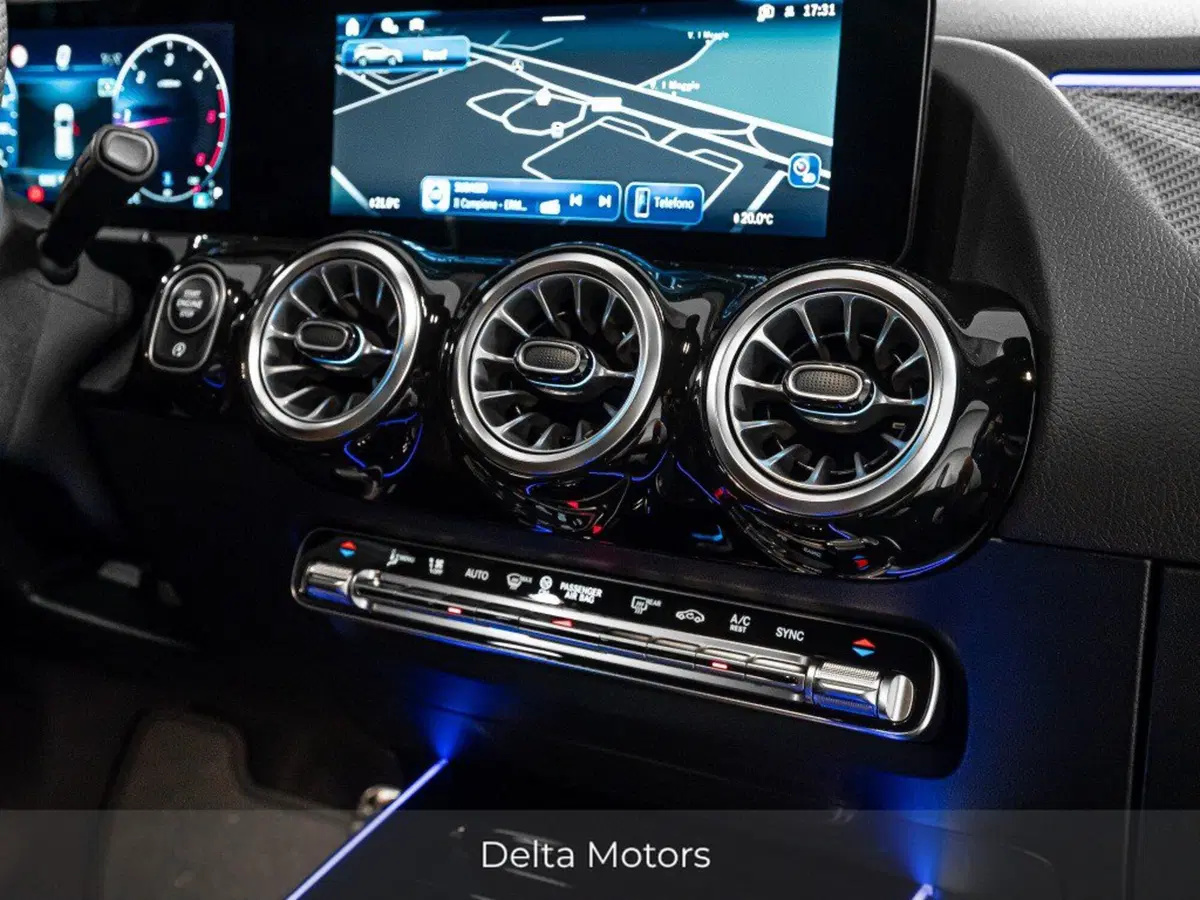 Mercedes-Benz GLA SUV nuova a Ancona (18)