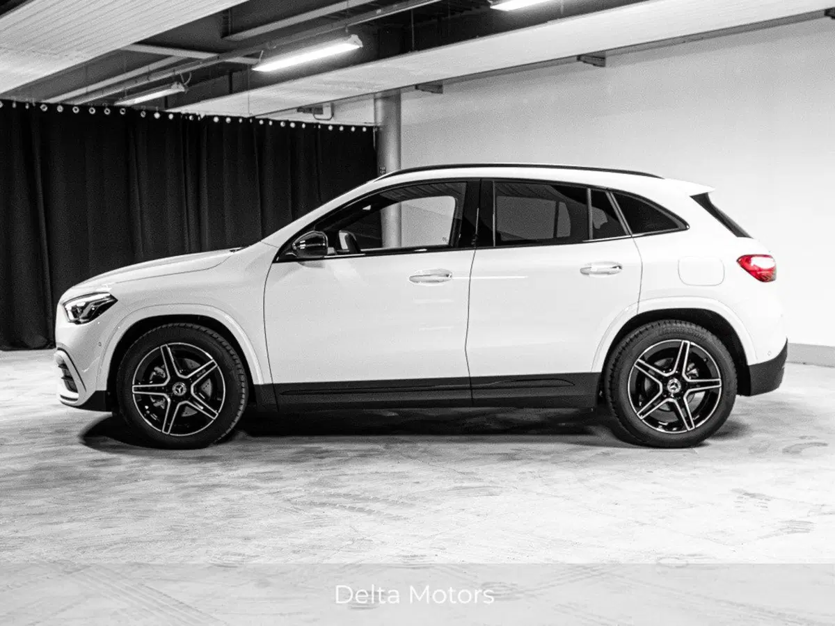Mercedes-Benz GLA SUV nuova a Ancona (2)