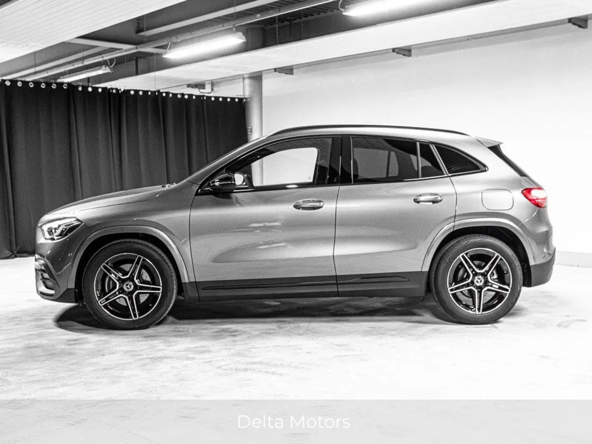 Mercedes-Benz GLA SUV nuova a Ancona (2)