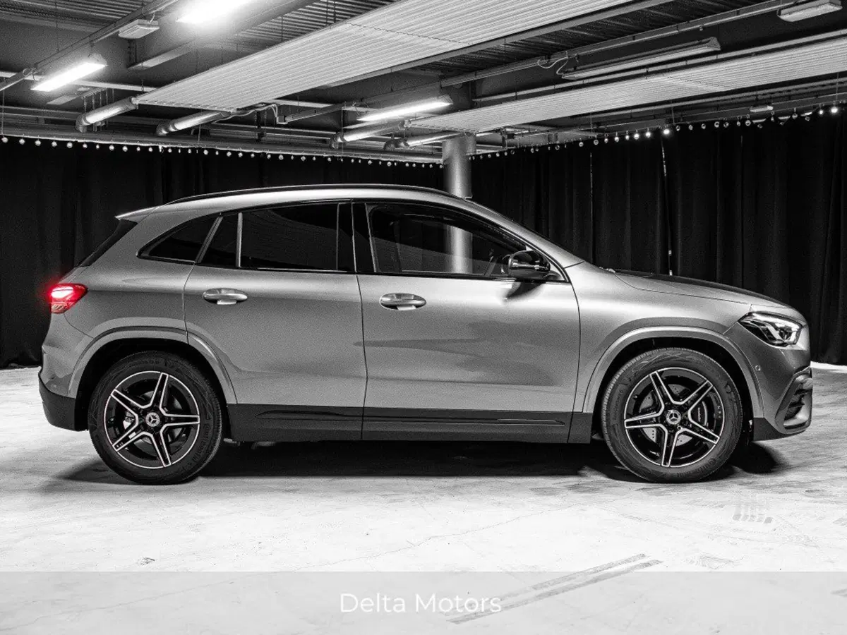 Mercedes-Benz GLA SUV nuova a Ancona (4)