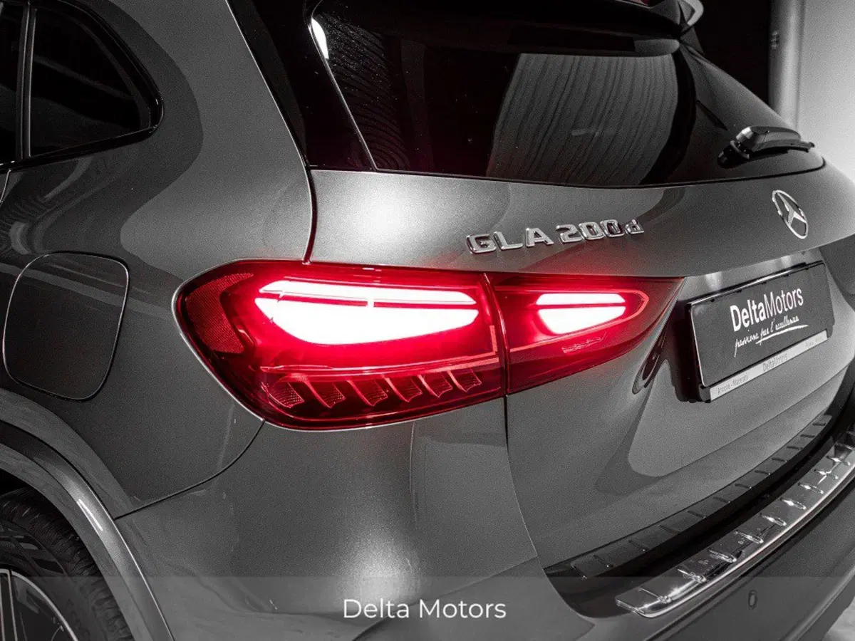 Mercedes-Benz GLA SUV nuova a Ancona (9)