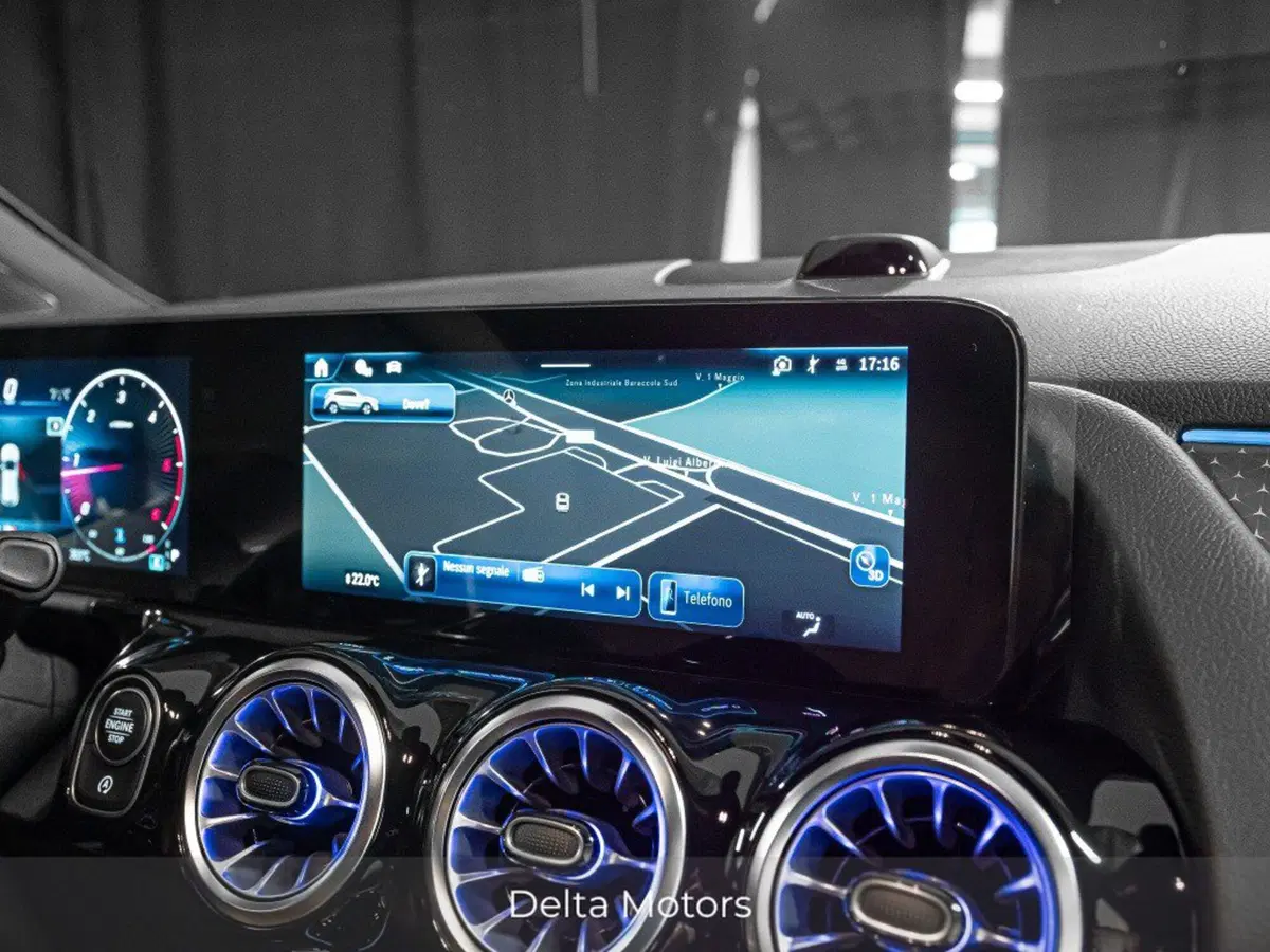 Mercedes-Benz GLA SUV nuova a Ancona (18)
