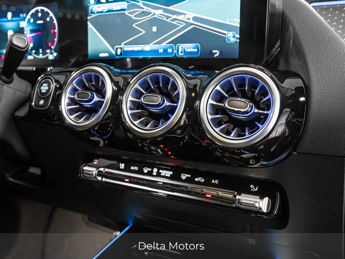 Mercedes-Benz GLA SUV nuova a Ancona (19)