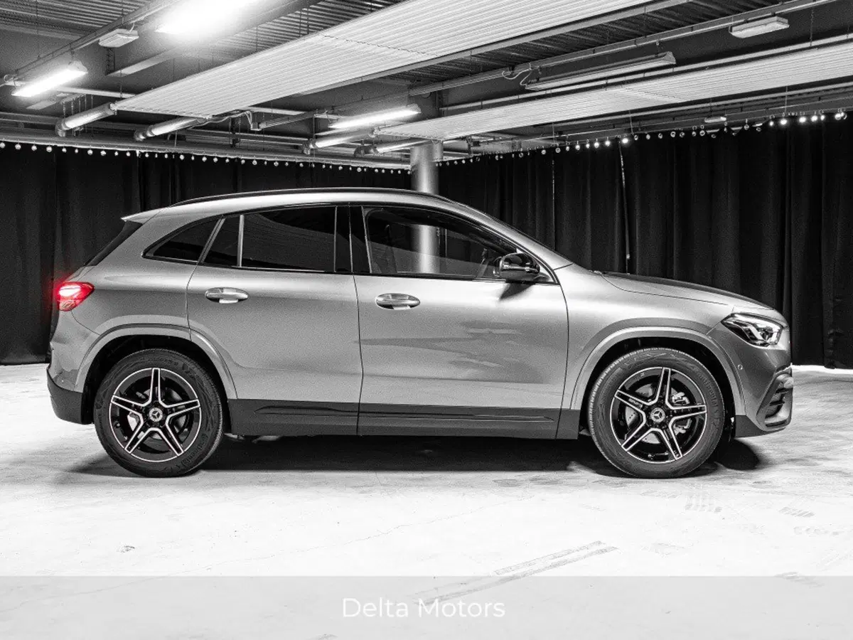 Mercedes-Benz GLA SUV nuova a Ancona (4)