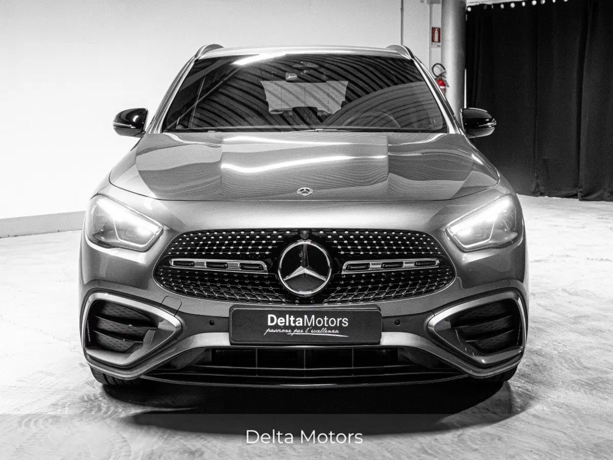 Mercedes-Benz GLA SUV nuova a Ancona (5)