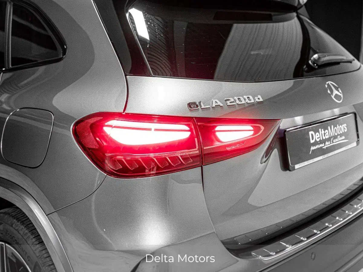 Mercedes-Benz GLA SUV nuova a Ancona (8)