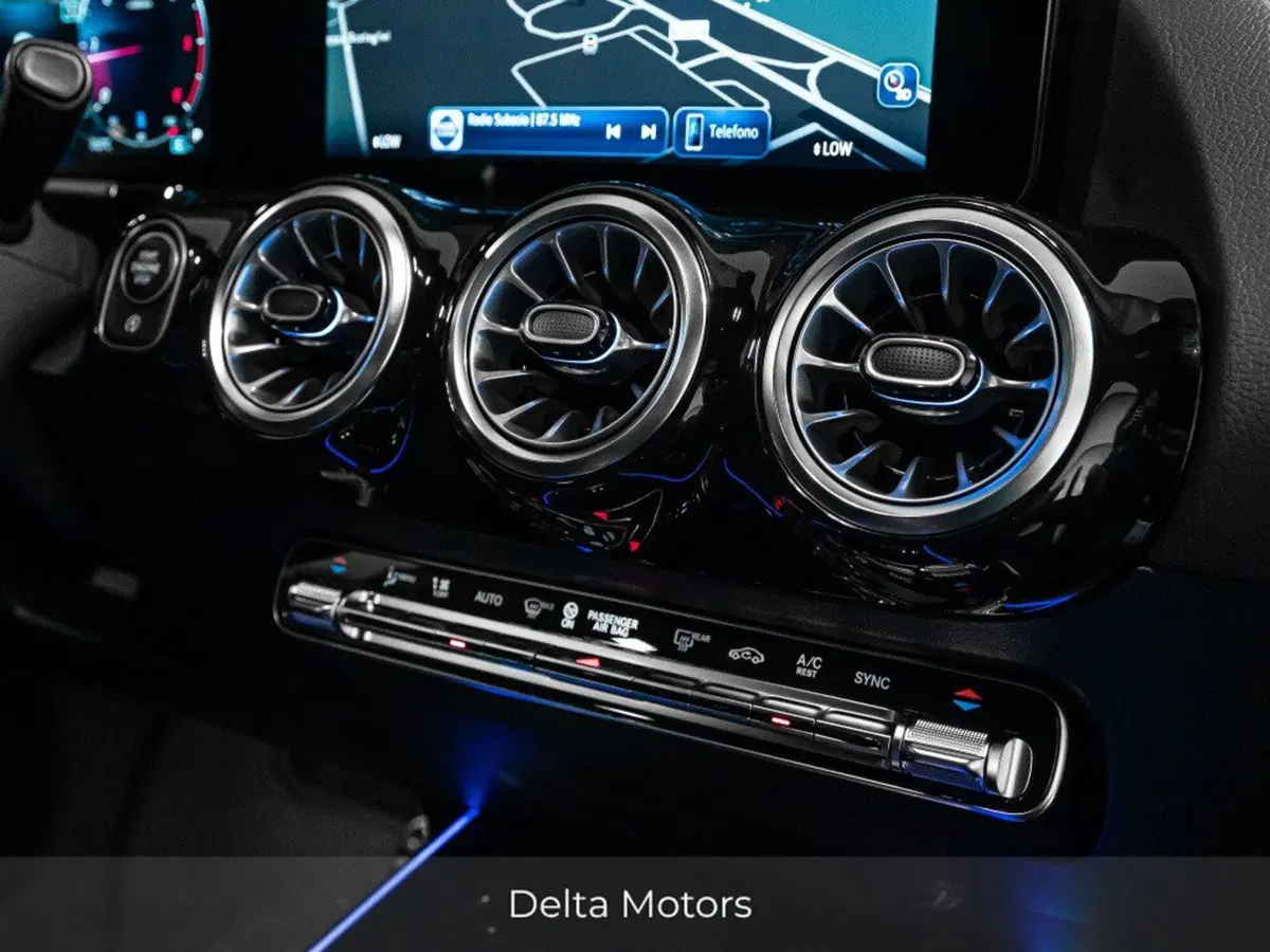 Mercedes-Benz GLA SUV nuova a Ancona (20)