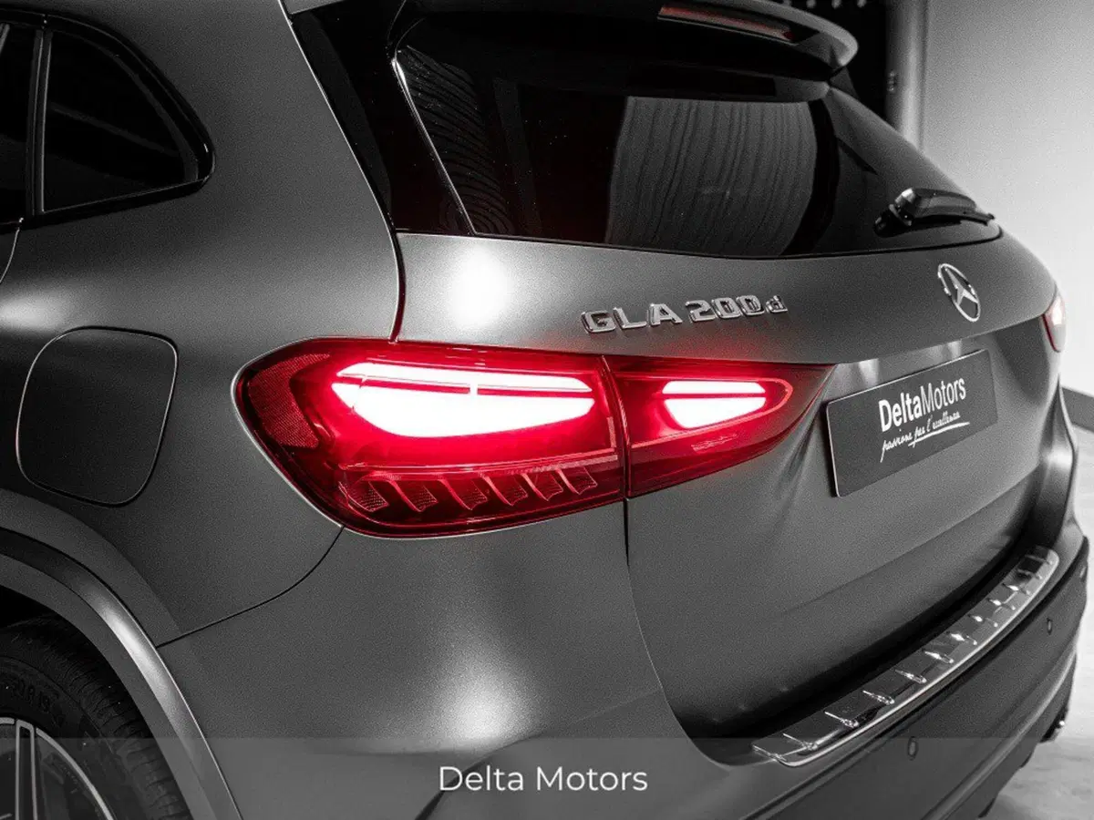 Mercedes-Benz GLA SUV nuova a Ancona (8)
