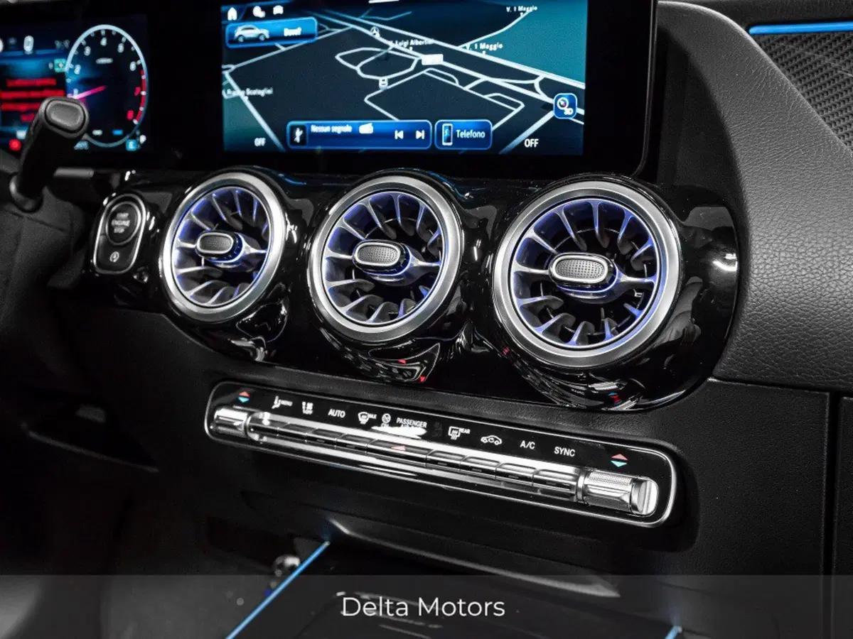 Mercedes-Benz GLA SUV nuova a Ancona (17)