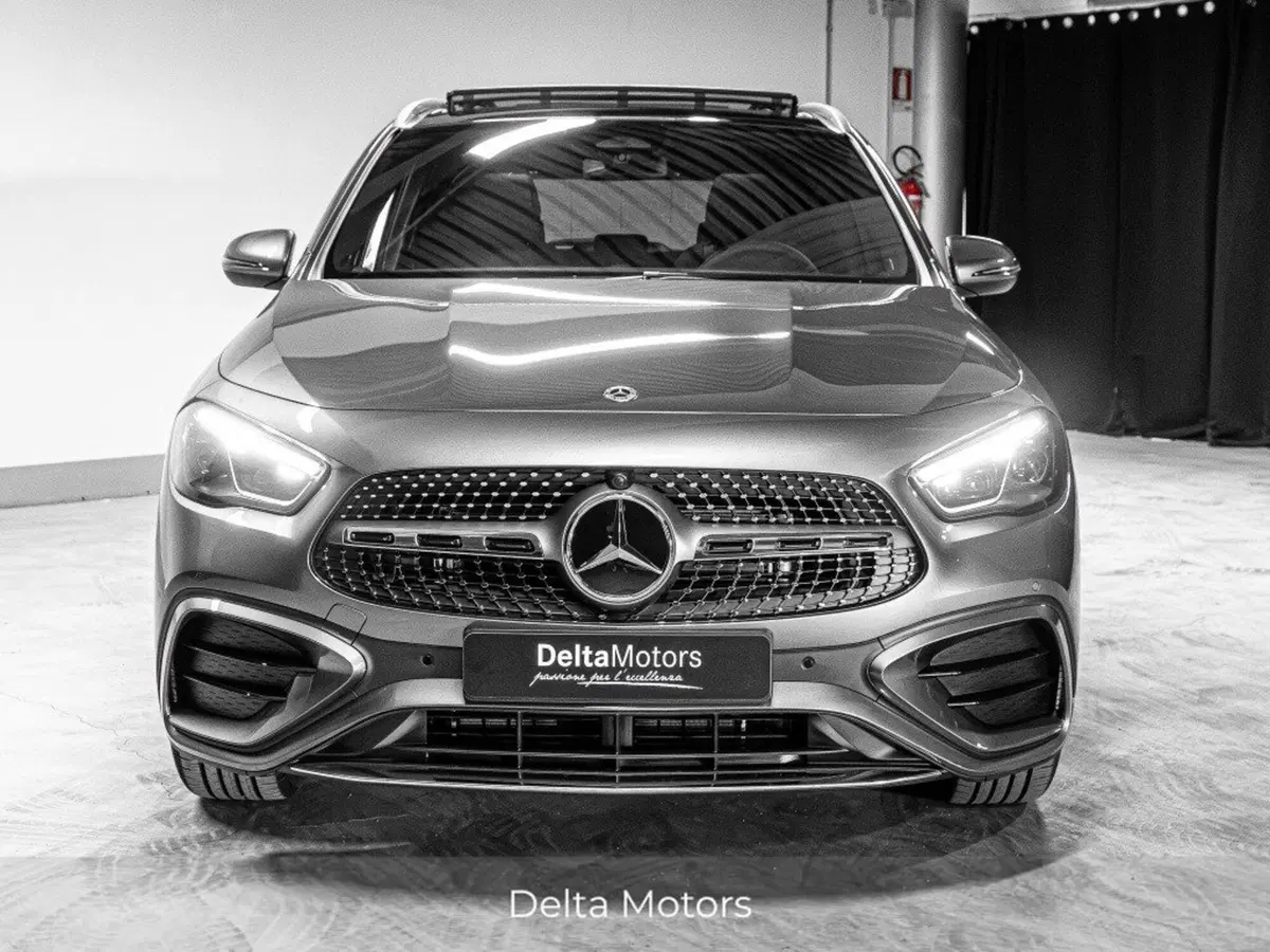 Mercedes-Benz GLA SUV nuova a Ancona (5)