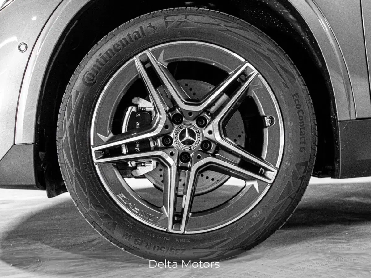 Mercedes-Benz GLA SUV nuova a Ancona (7)