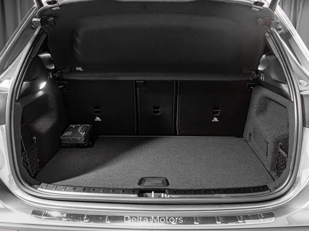 Mercedes-Benz GLA SUV nuova a Ancona (9)