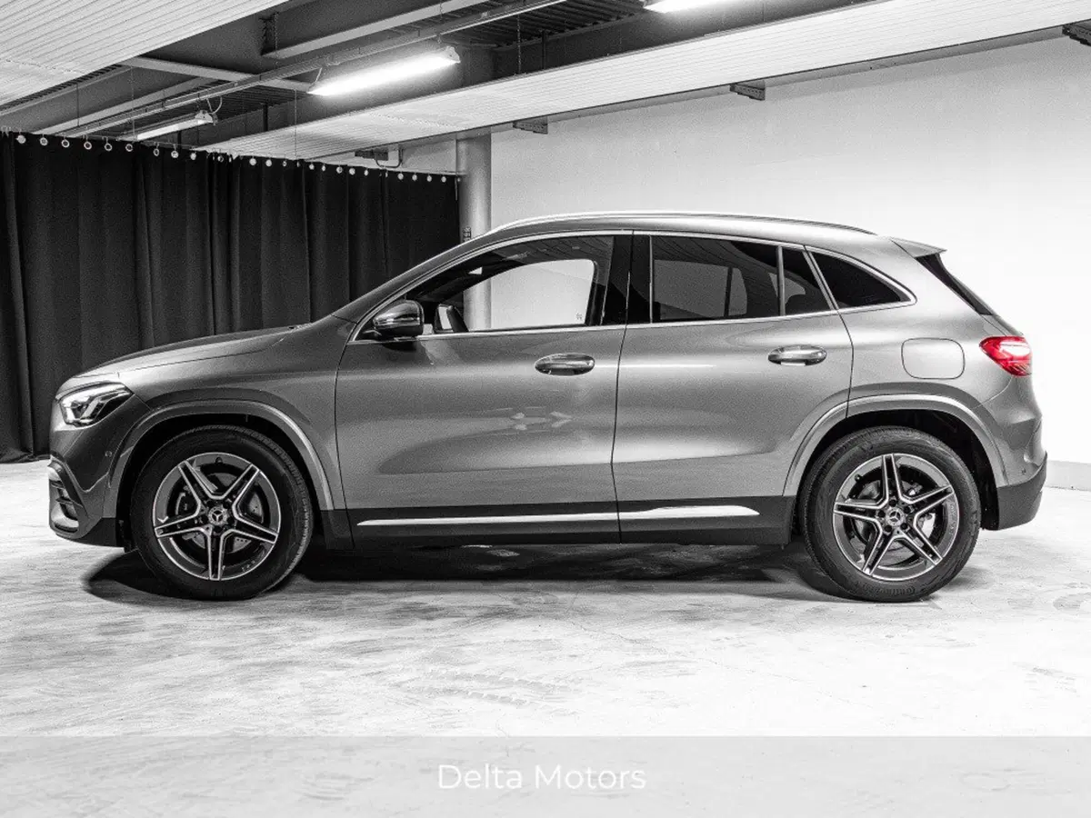 Mercedes-Benz GLA SUV nuova a Ancona (2)