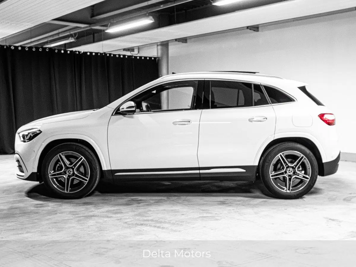 Mercedes-Benz GLA SUV nuova a Ancona (2)