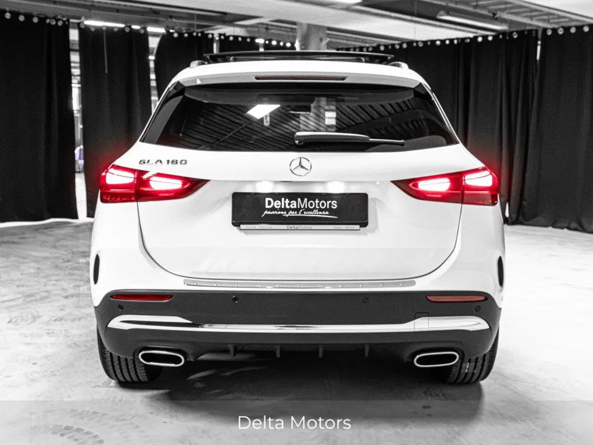 Mercedes-Benz GLA SUV nuova a Ancona (3)
