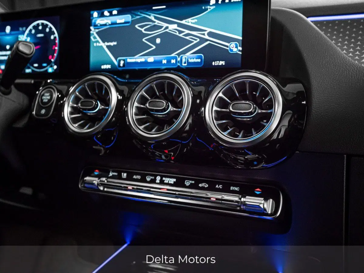 Mercedes-Benz GLA SUV nuova a Ancona (20)