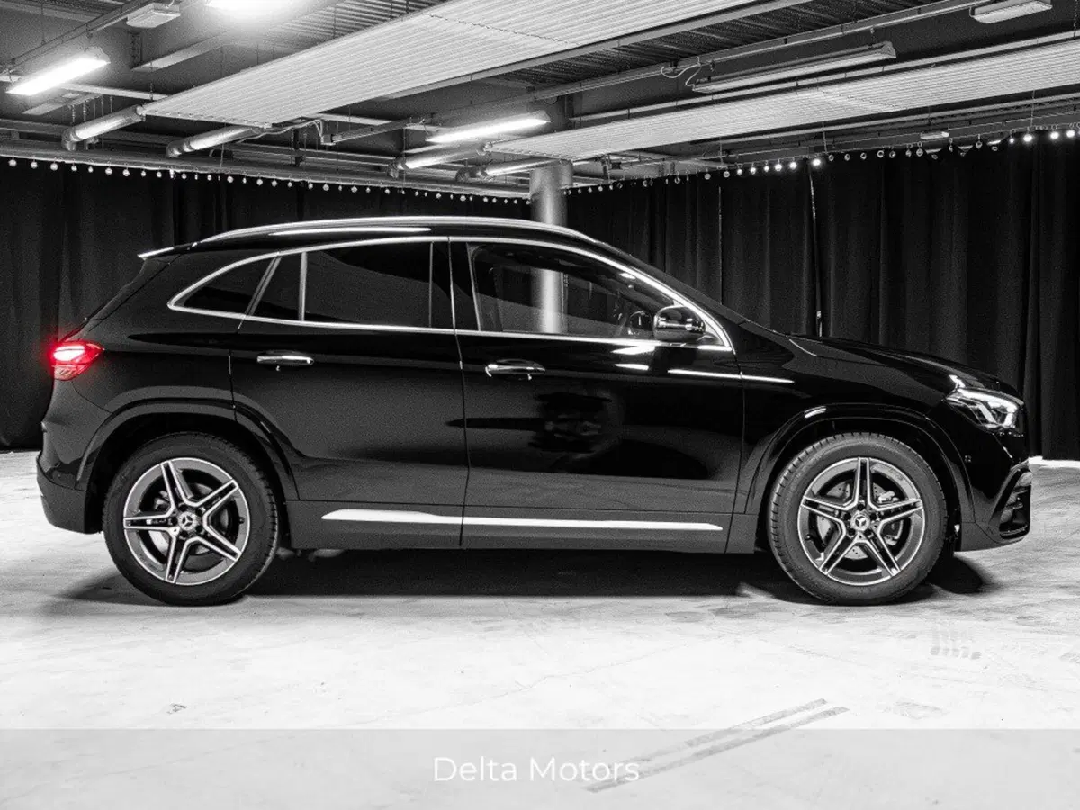 Mercedes-Benz GLA SUV nuova a Ancona (4)