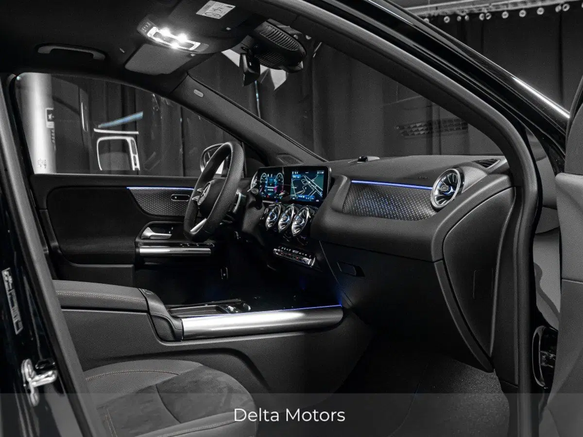 Mercedes-Benz GLA SUV nuova a Ancona (18)