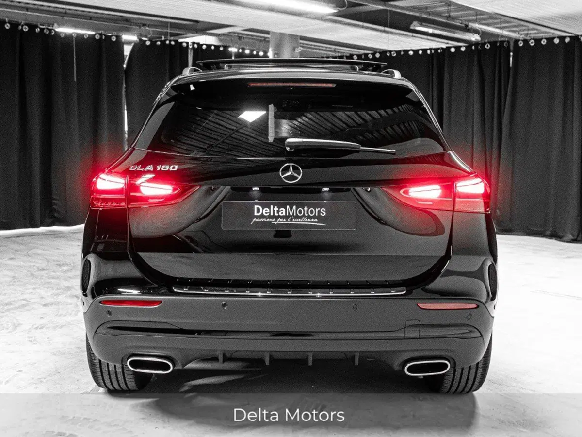 Mercedes-Benz GLA SUV nuova a Ancona (3)