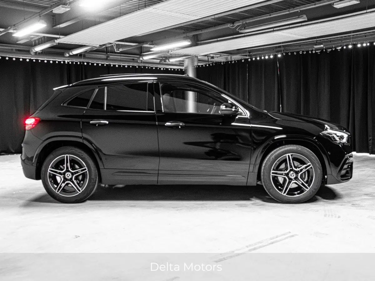 Mercedes-Benz GLA SUV nuova a Ancona (4)