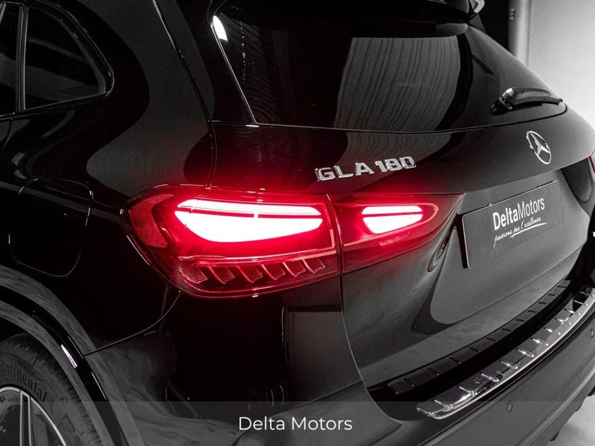 Mercedes-Benz GLA SUV nuova a Ancona (9)