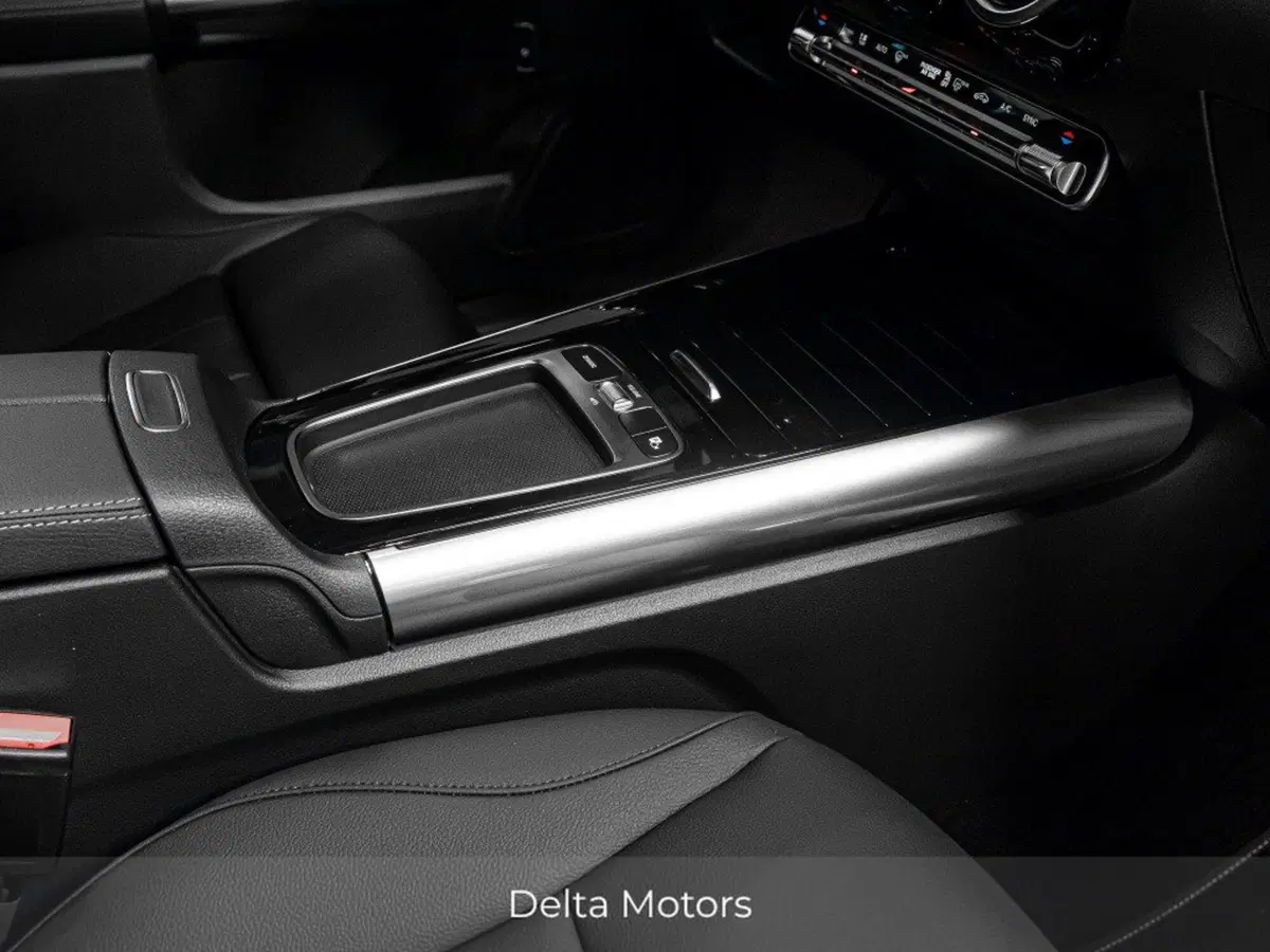 Mercedes-Benz GLA SUV nuova a Ancona (20)