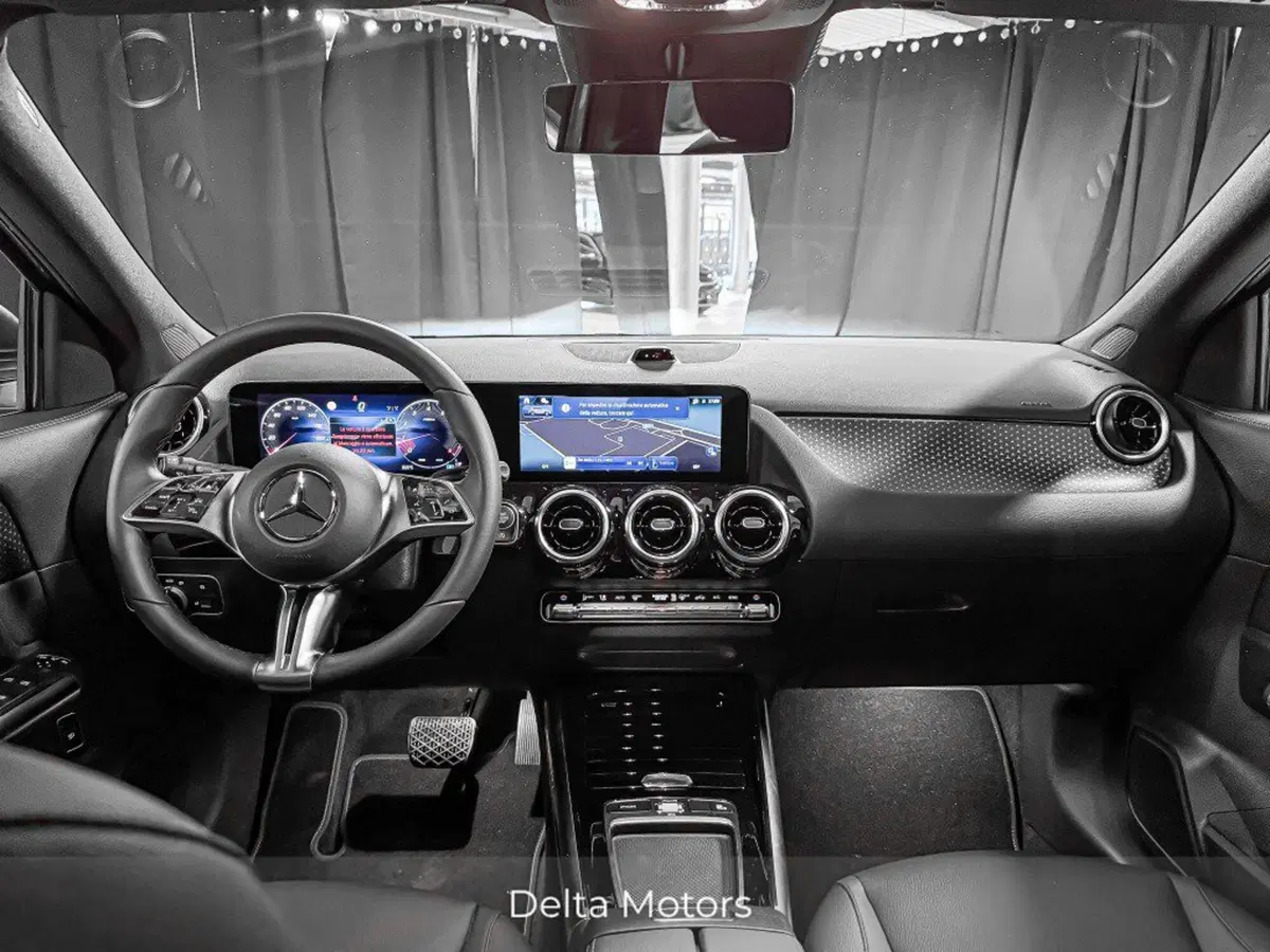 Mercedes-Benz GLA SUV nuova a Ancona (6)