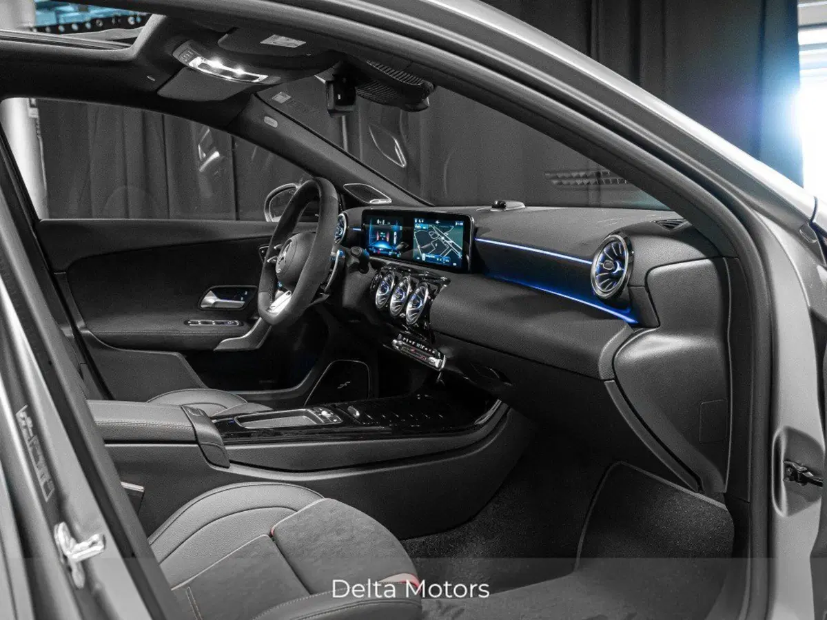 Mercedes-Benz Classe A nuova a Ancona (17)