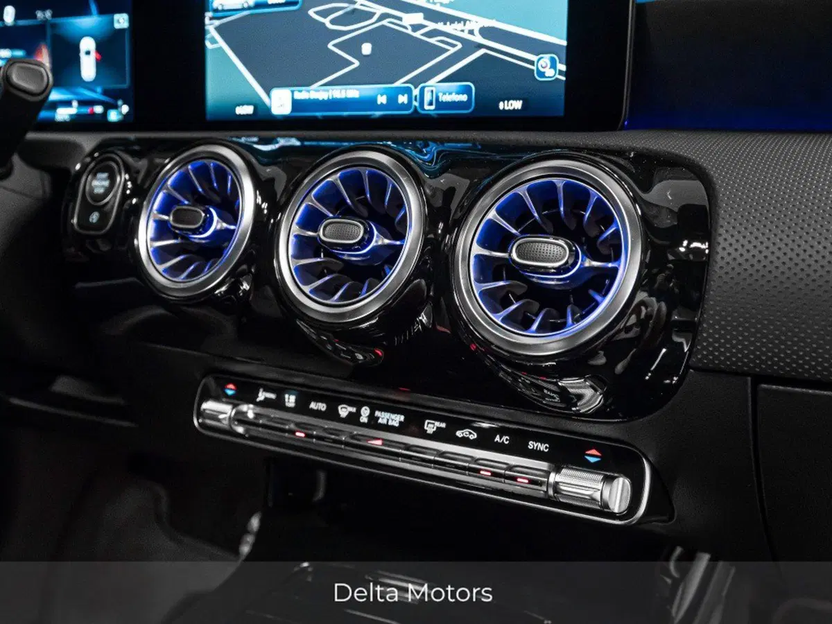Mercedes-Benz Classe A nuova a Ancona (19)