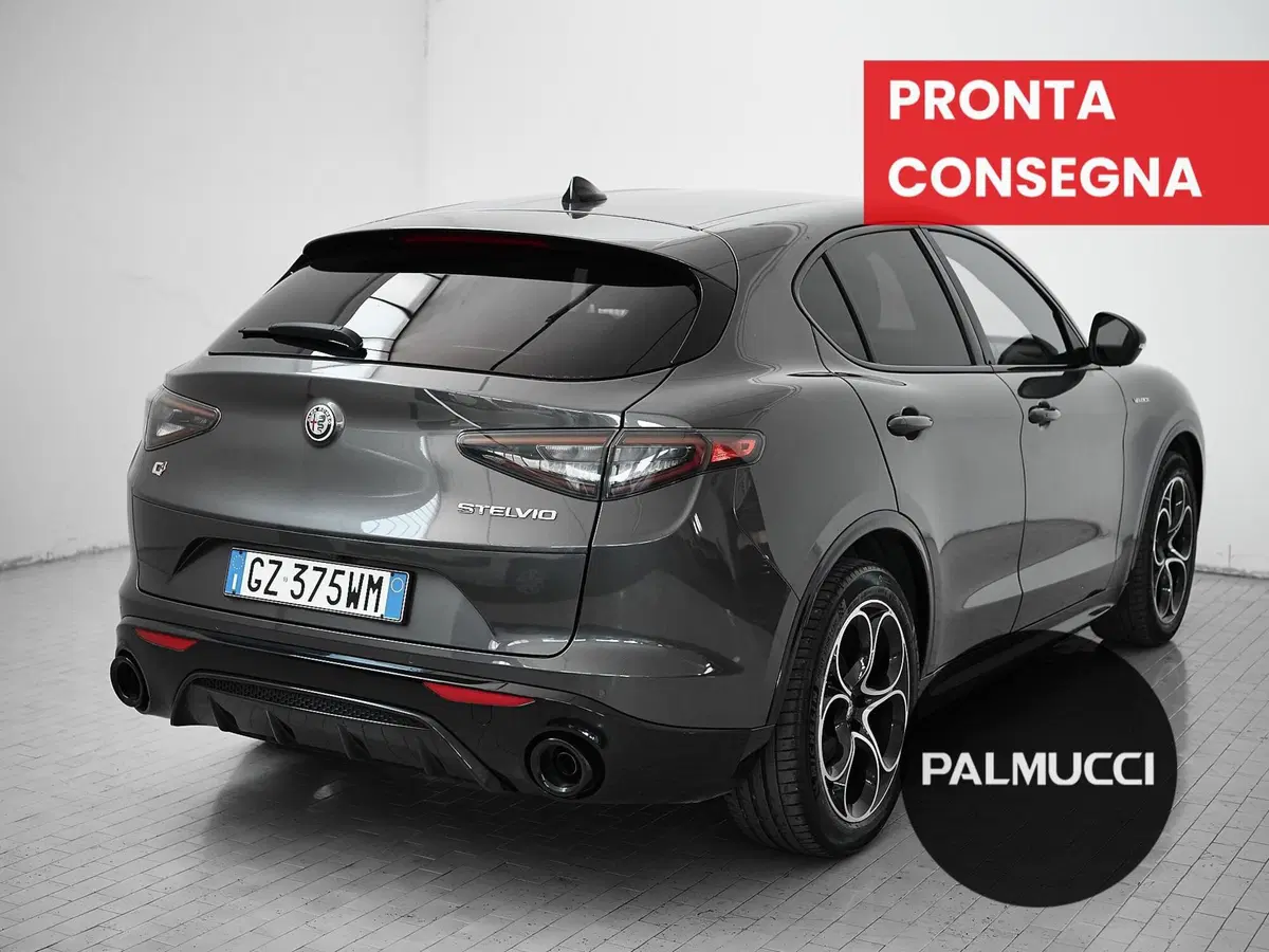 Alfa Romeo Stelvio usata a Prato (3)