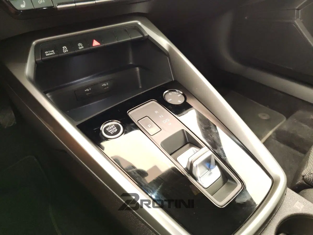 Audi A3 Sportback usata a Massa-Carrara (11)
