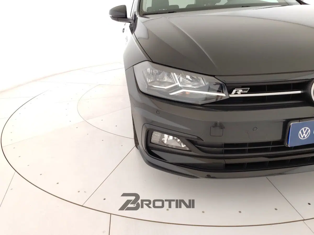 Volkswagen Polo usata a Massa-Carrara (5)