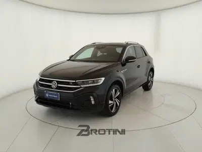 Volkswagen T-Roc 2.0 tdi R-Line 4motion 150cv dsg del 2024 usata a Massa