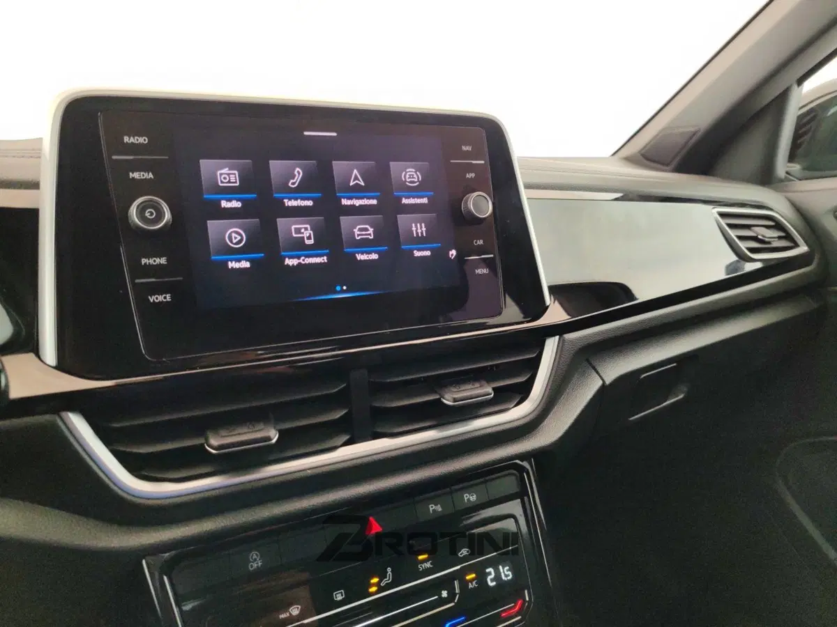 Volkswagen T-Roc usata a Massa-Carrara (12)