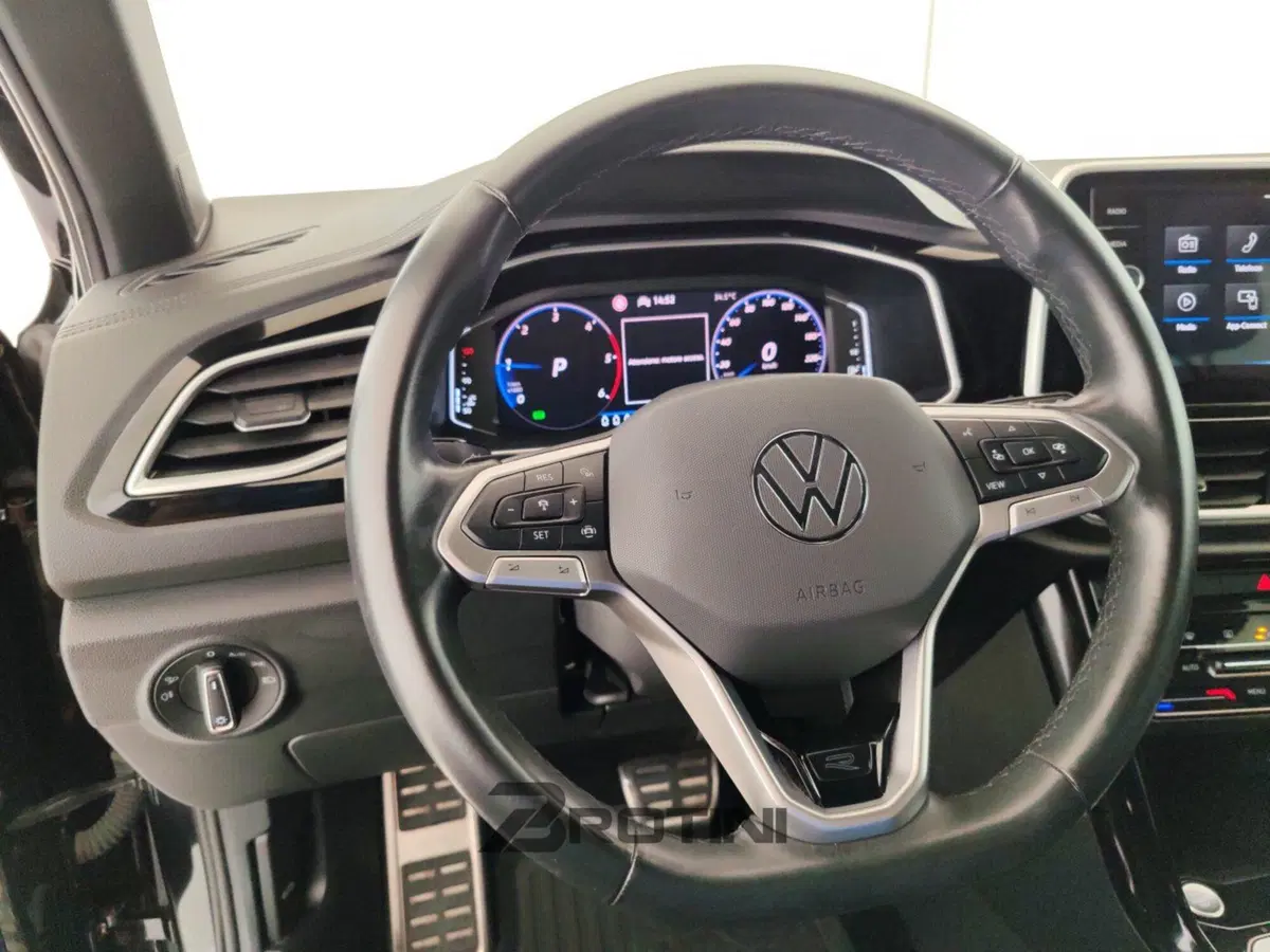 Volkswagen T-Roc usata a Massa-Carrara (14)