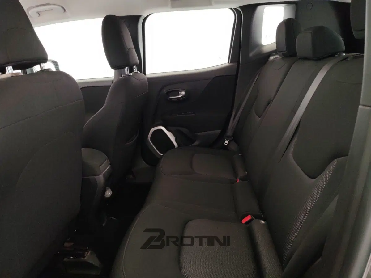 Jeep Renegade usata a Massa-Carrara (10)