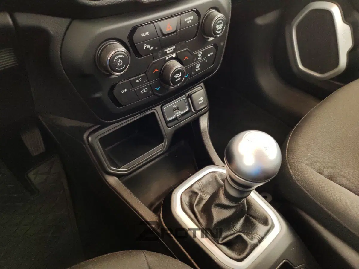 Jeep Renegade usata a Massa-Carrara (11)