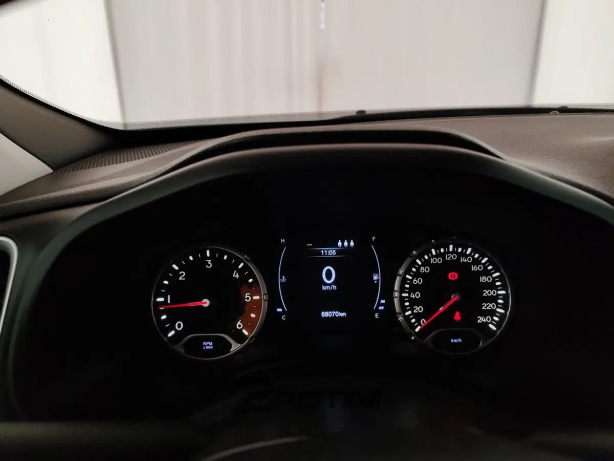 Jeep Renegade usata a Massa-Carrara (13)