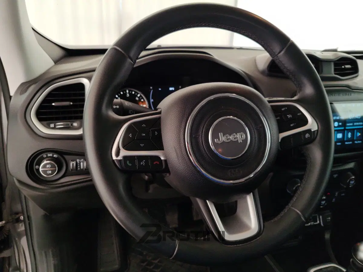 Jeep Renegade usata a Massa-Carrara (14)