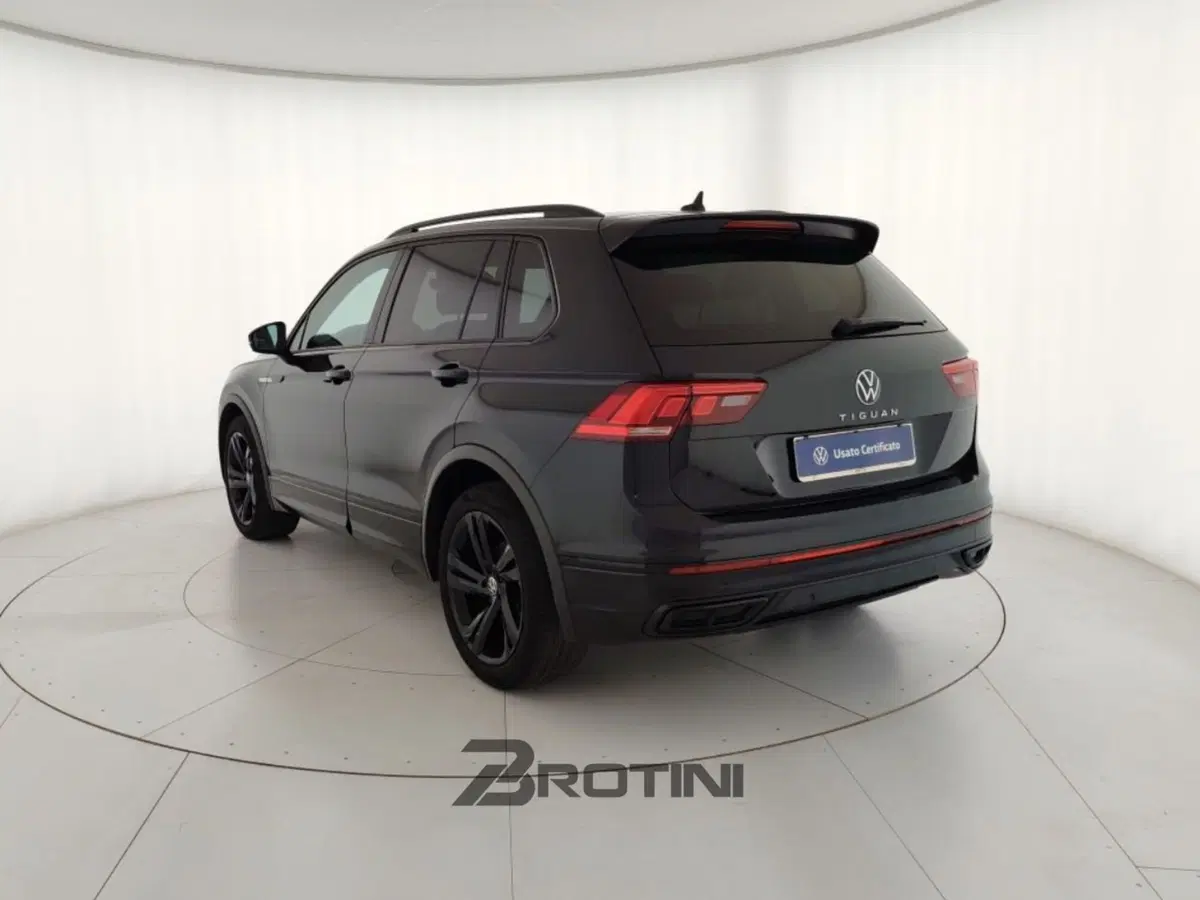 Volkswagen Tiguan usata a Massa-Carrara (2)