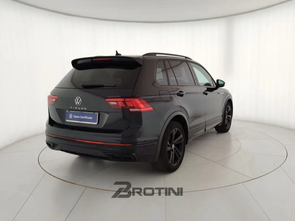 Volkswagen Tiguan usata a Massa-Carrara (3)