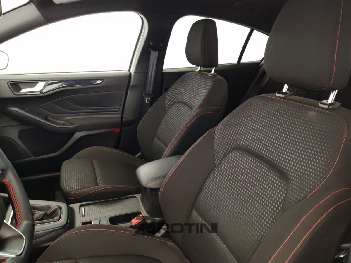 Ford Focus usata a Massa-Carrara (8)