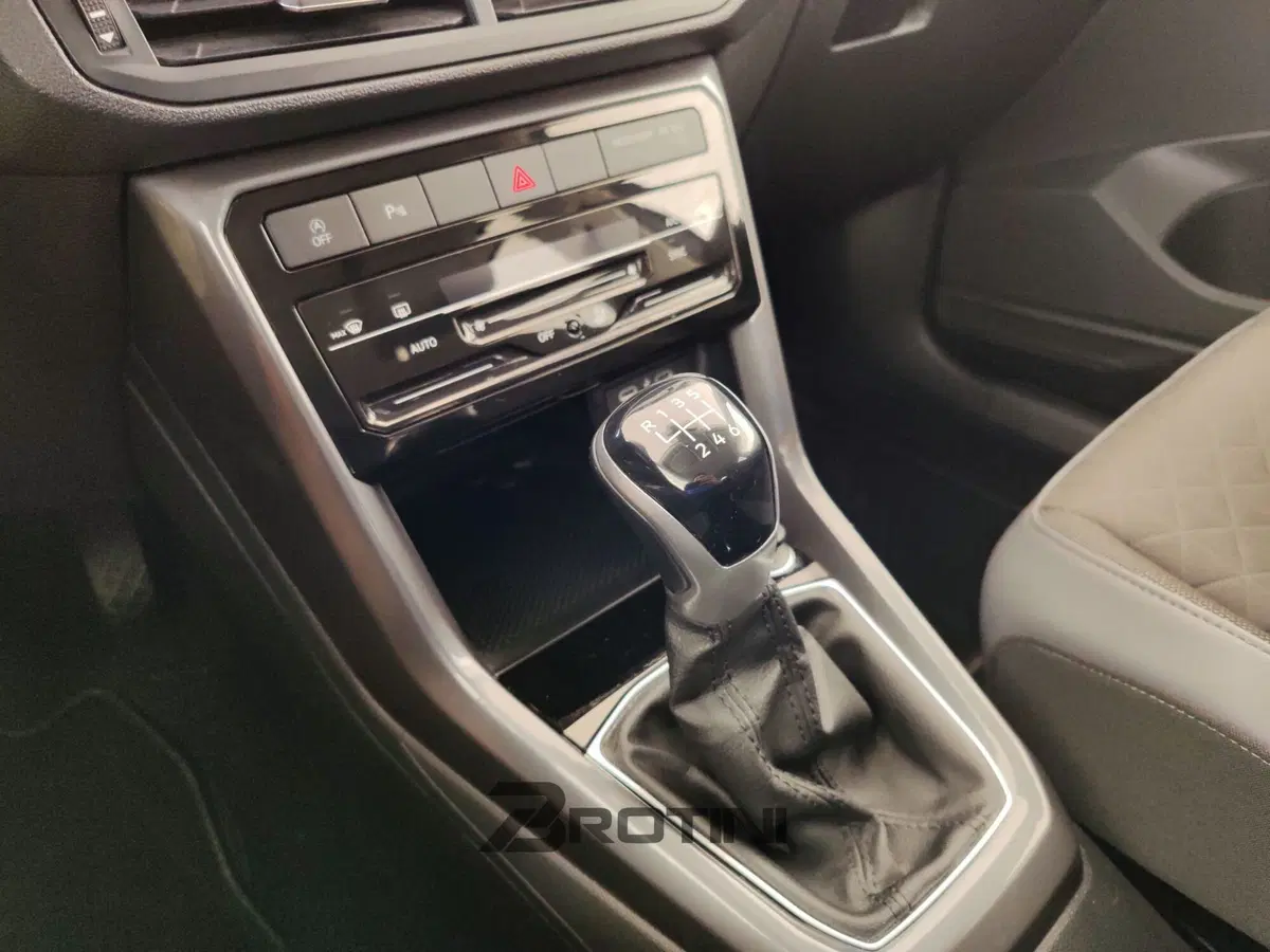 Volkswagen T-Cross usata a Massa-Carrara (12)