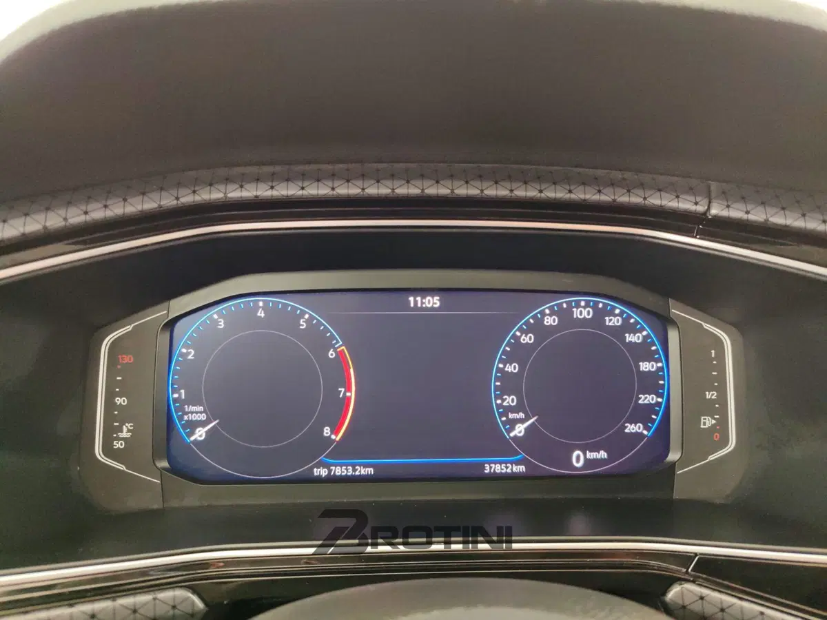 Volkswagen T-Cross usata a Massa-Carrara (13)