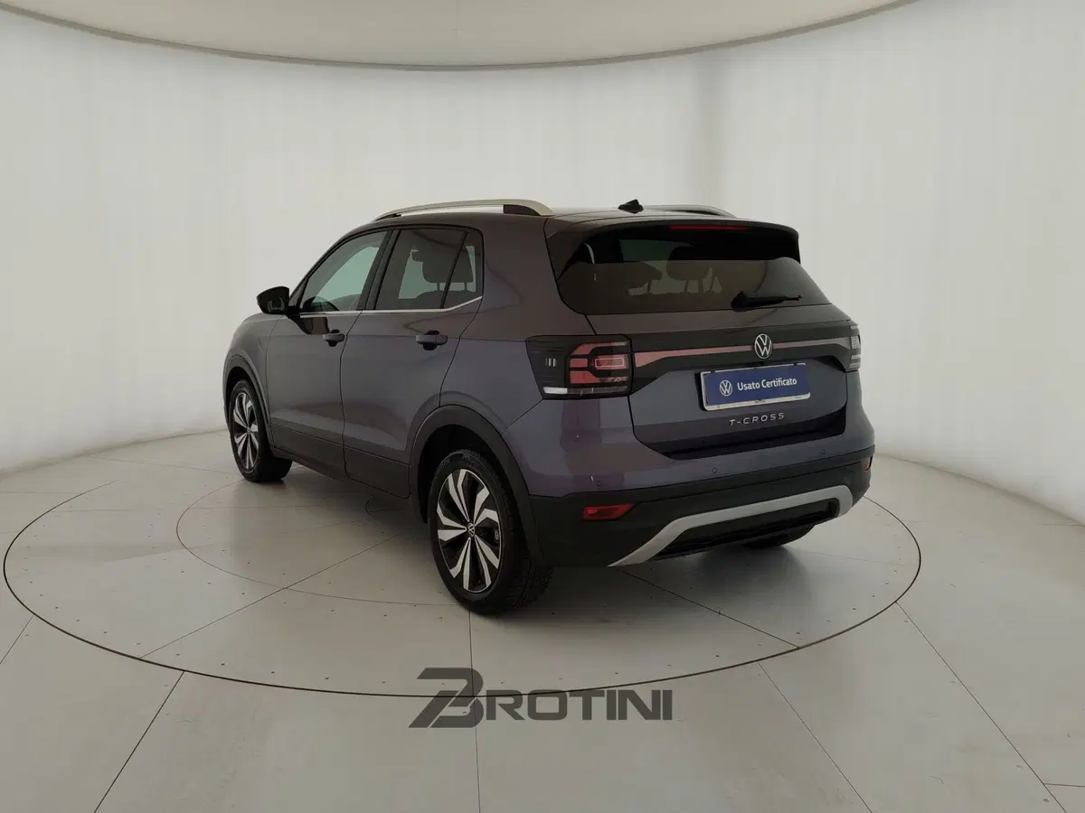 Volkswagen T-Cross usata a Massa-Carrara (2)
