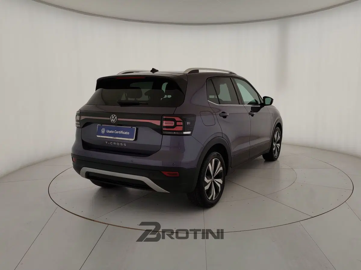 Volkswagen T-Cross usata a Massa-Carrara (3)