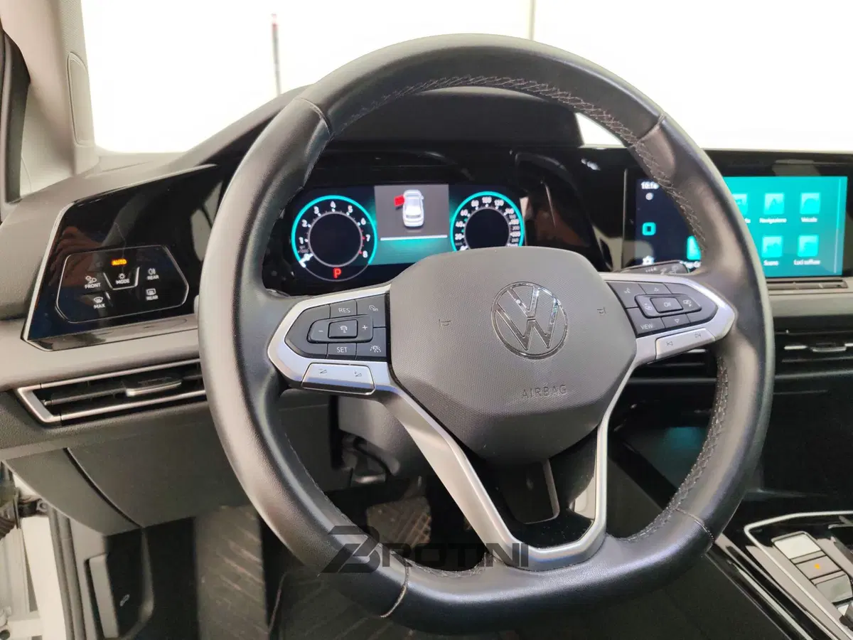 Volkswagen Golf usata a Massa-Carrara (15)