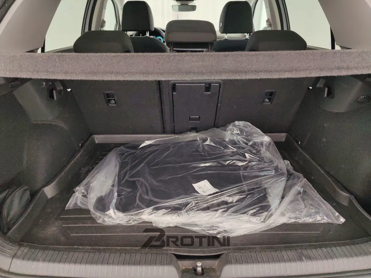 Volkswagen Golf usata a Massa-Carrara (16)