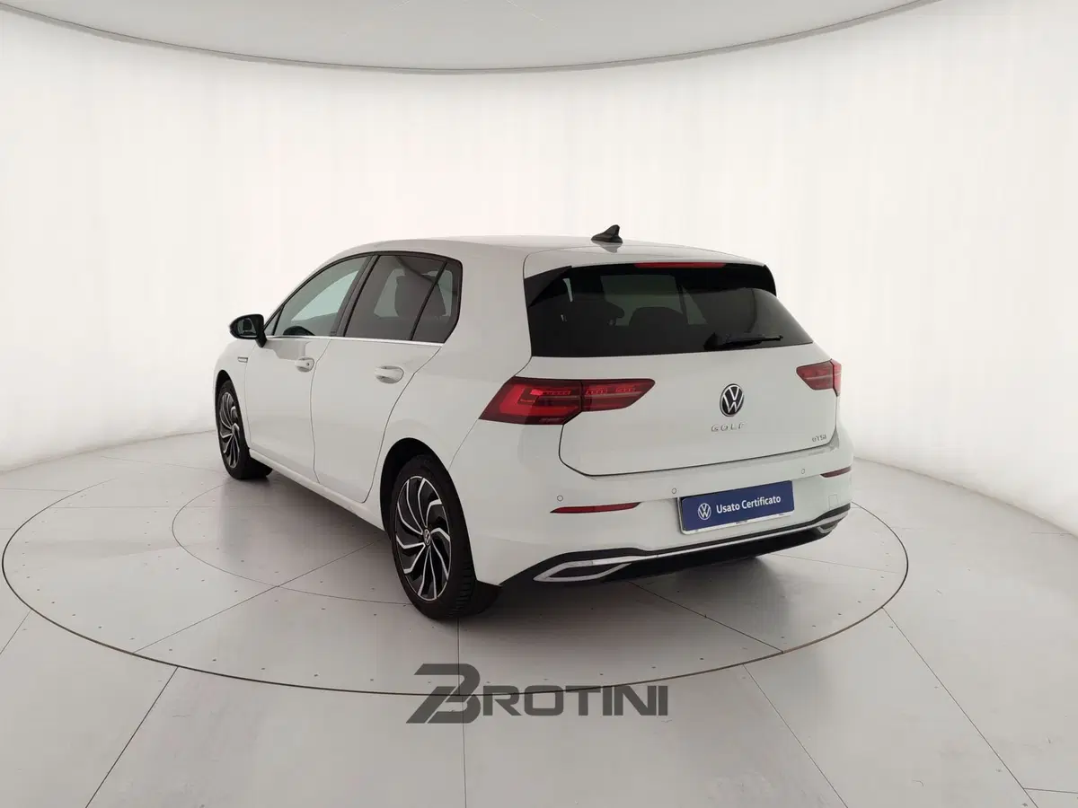 Volkswagen Golf usata a Massa-Carrara (2)